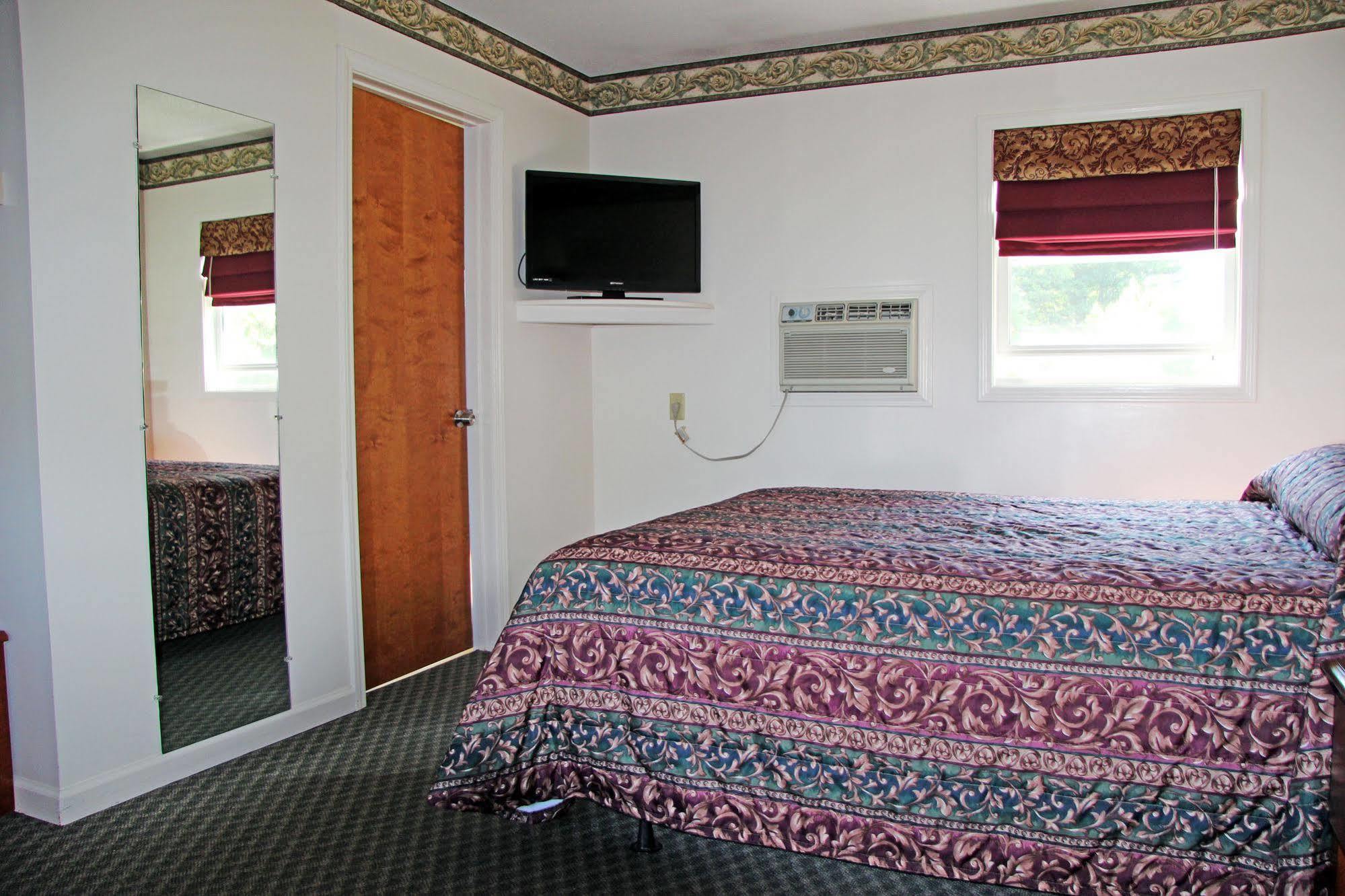 Potsdam Inn Dış mekan fotoğraf